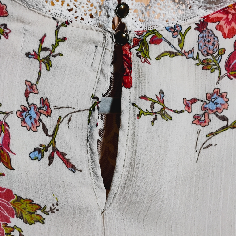 Indigo Poppy Floral Lace Crochet Yoke Blouse Cream Red Boho Romantic Sz XL - Picture 6 of 9